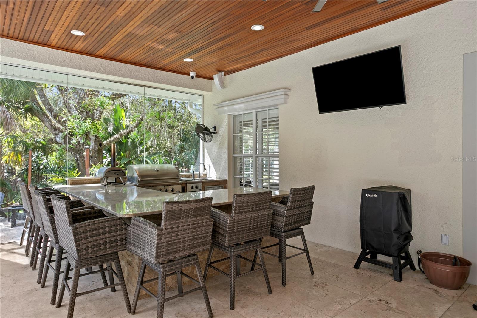 Listing photo id 61 for 16204 Sierra De Avila