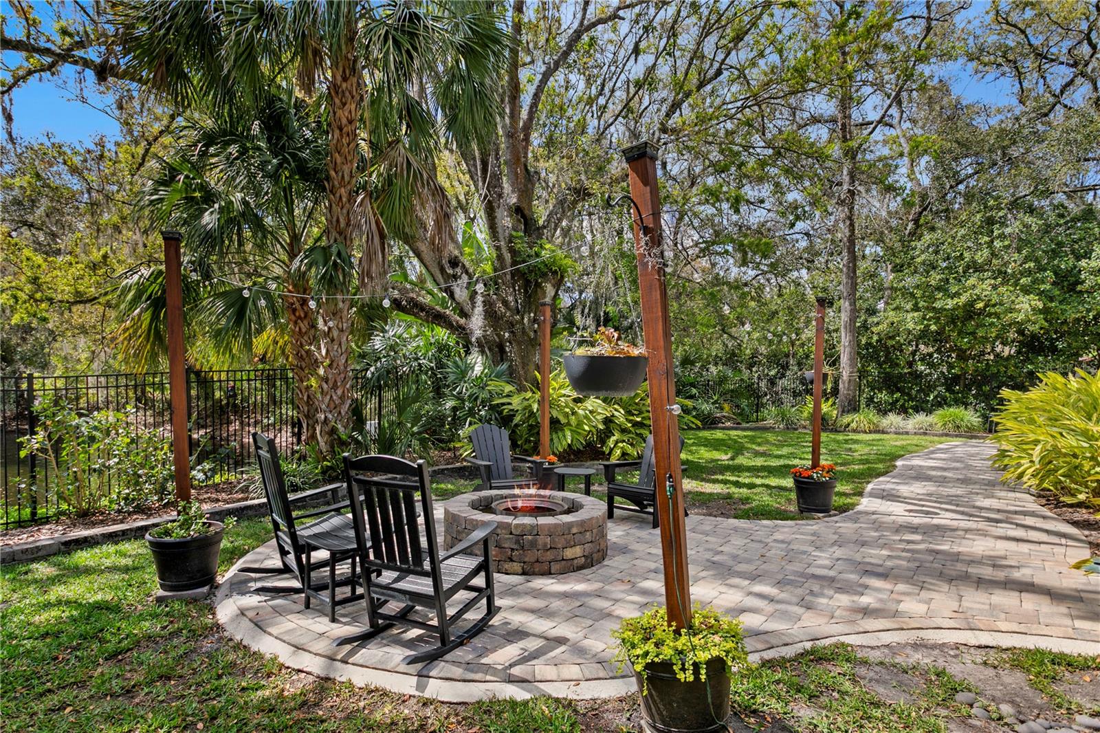 Listing photo id 65 for 16204 Sierra De Avila