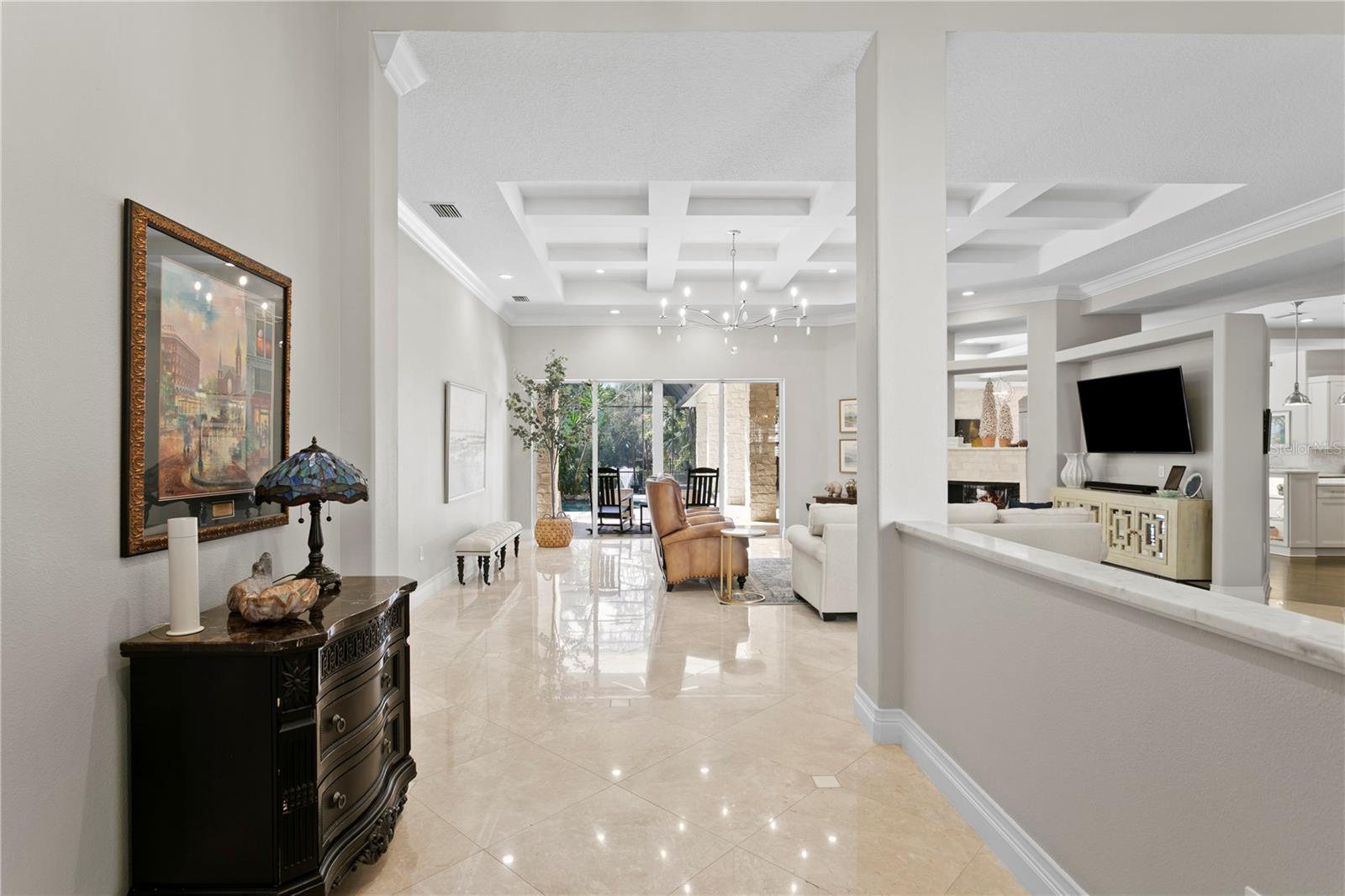 Listing photo id 5 for 16204 Sierra De Avila