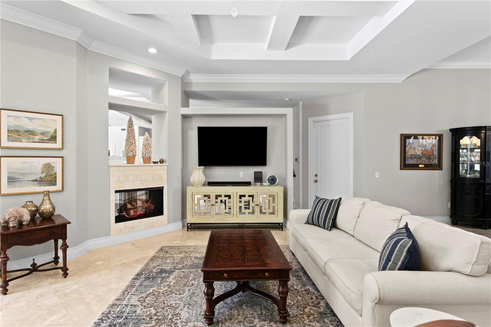 Listing photo id 7 for 16204 Sierra De Avila