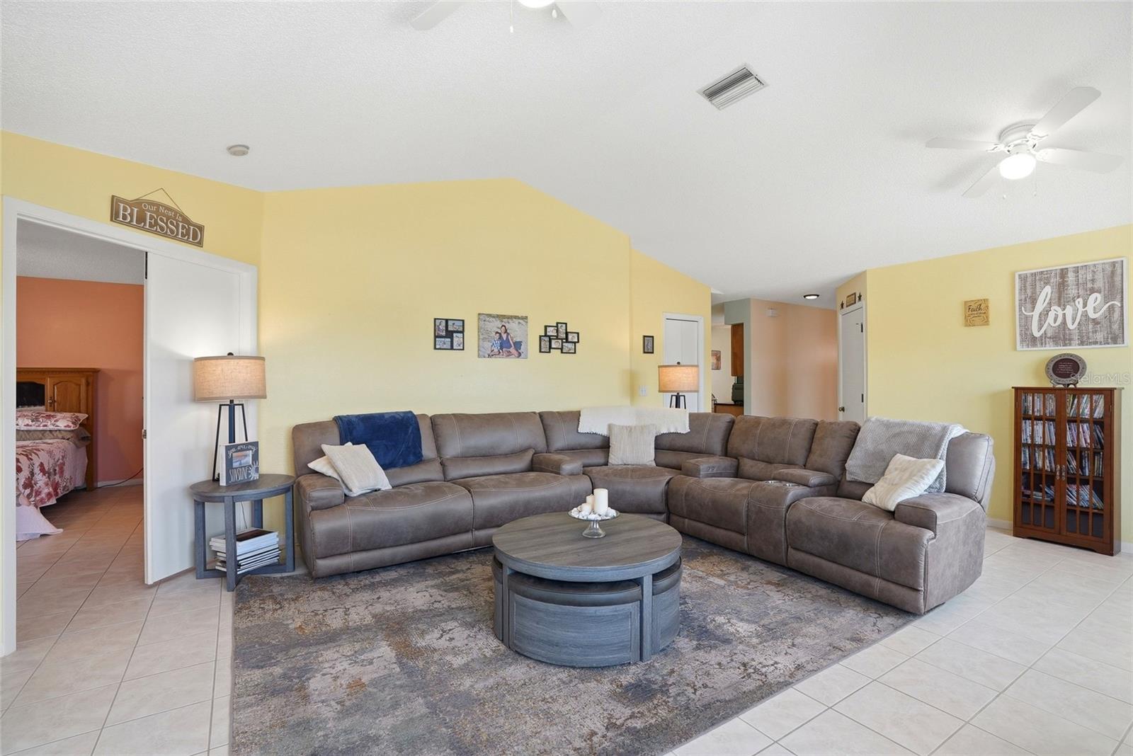 Image 16 of 46 For 2609 Waterford Way B