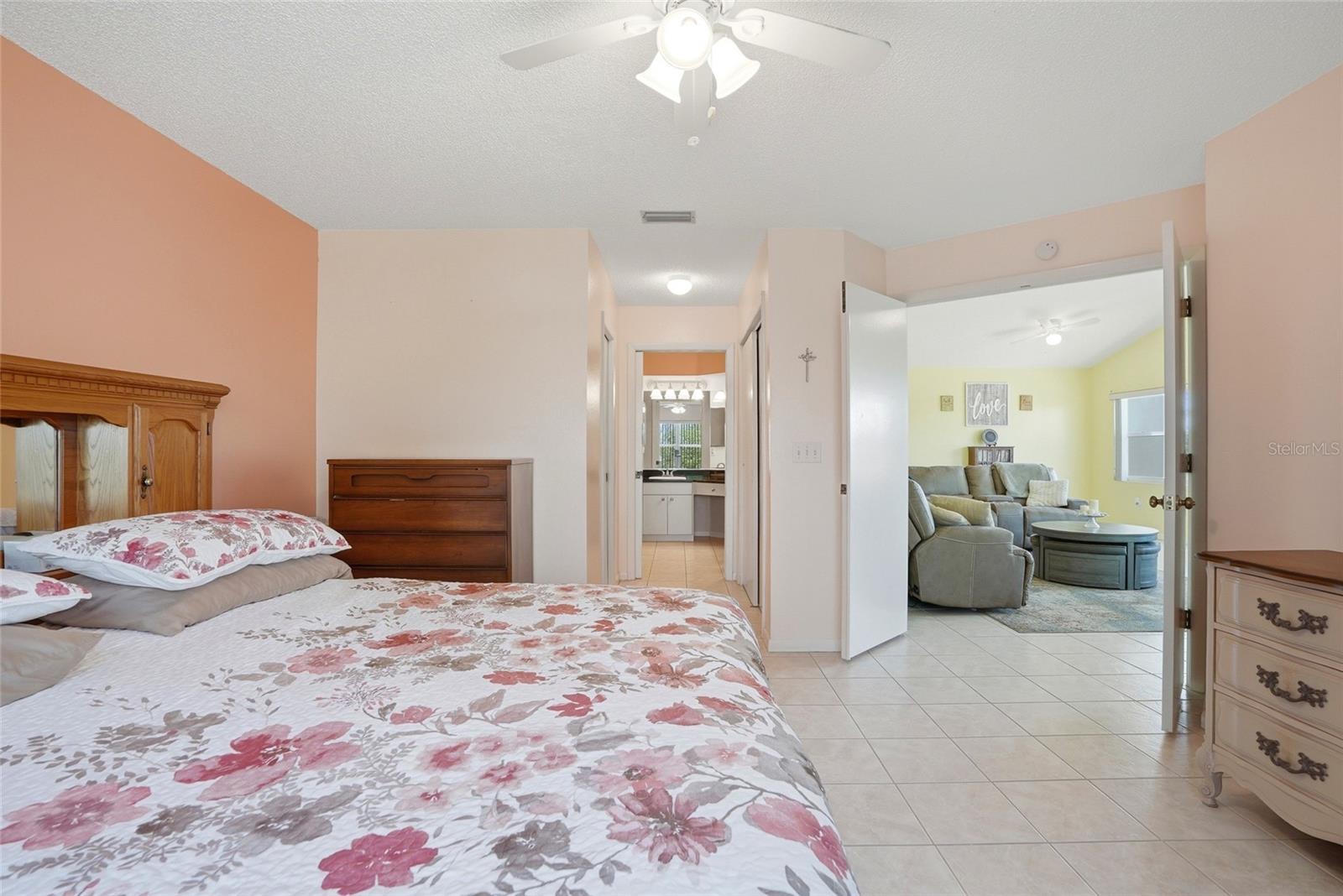 Image 22 of 46 For 2609 Waterford Way B