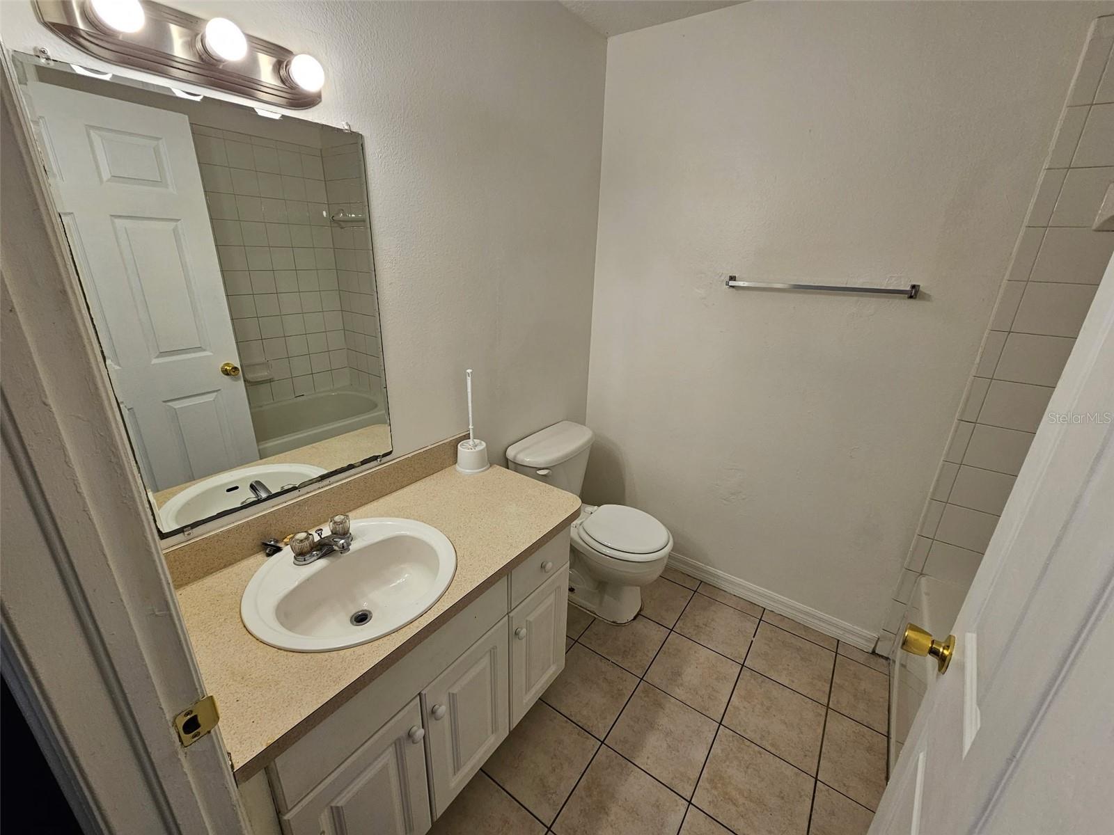 Image 8 of 10 For 1000 13th Avenue S