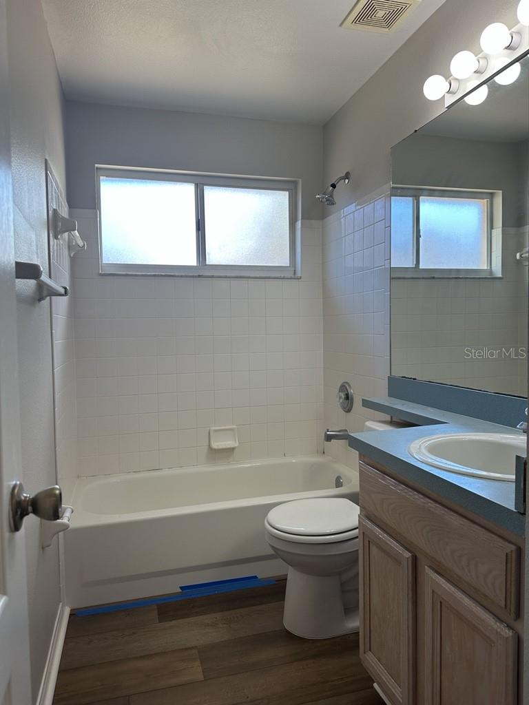 Image 13 of 26 For 8928 Southbay Drive