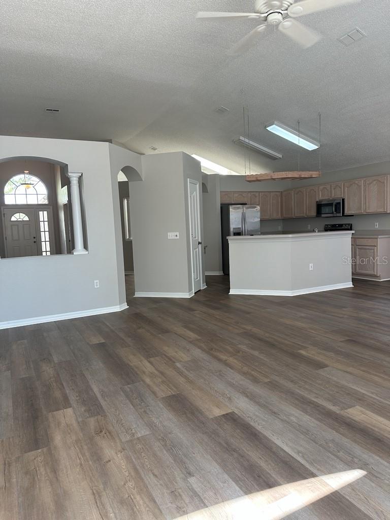 Image 19 of 26 For 8928 Southbay Drive