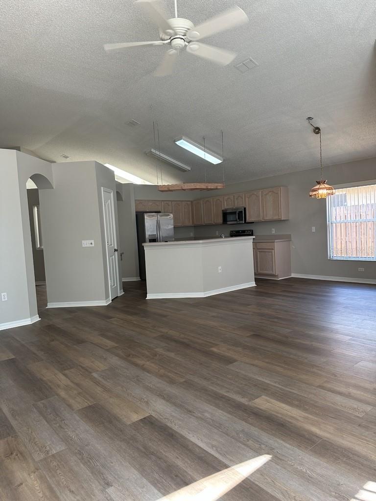 Image 20 of 26 For 8928 Southbay Drive