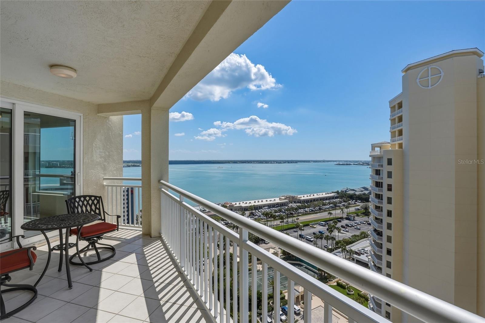 Listing photo id 31 for 1180 Gulf Boulevard 1805