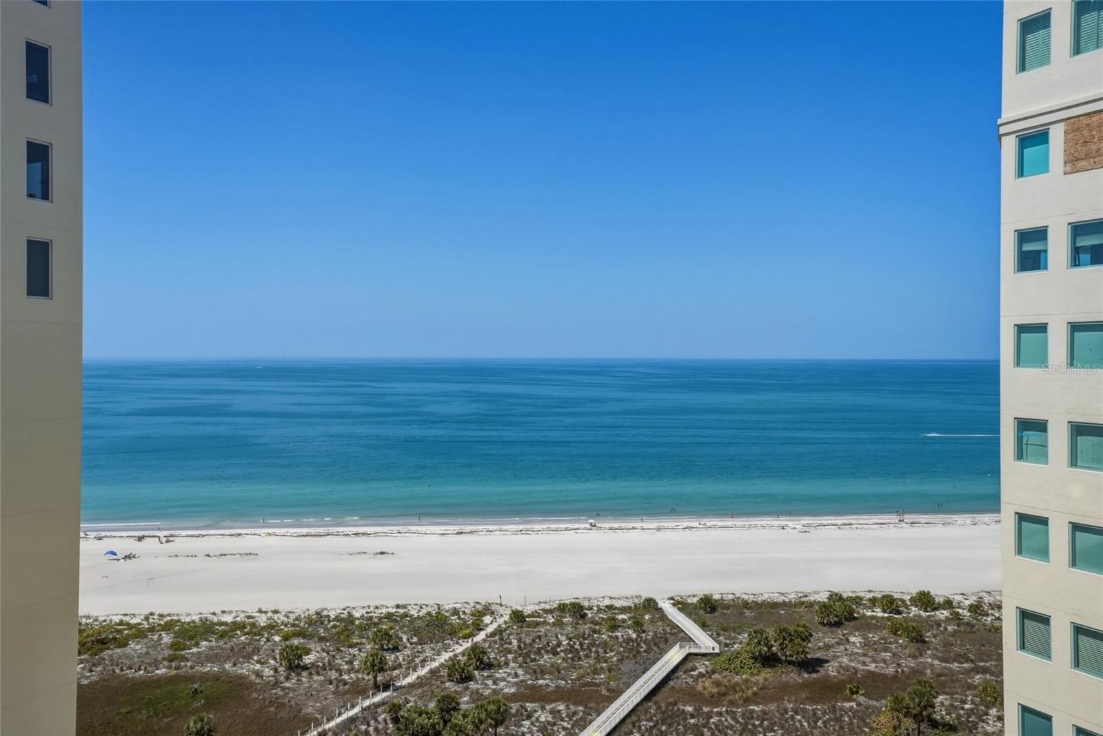 Listing photo id 36 for 1180 Gulf Boulevard 1805