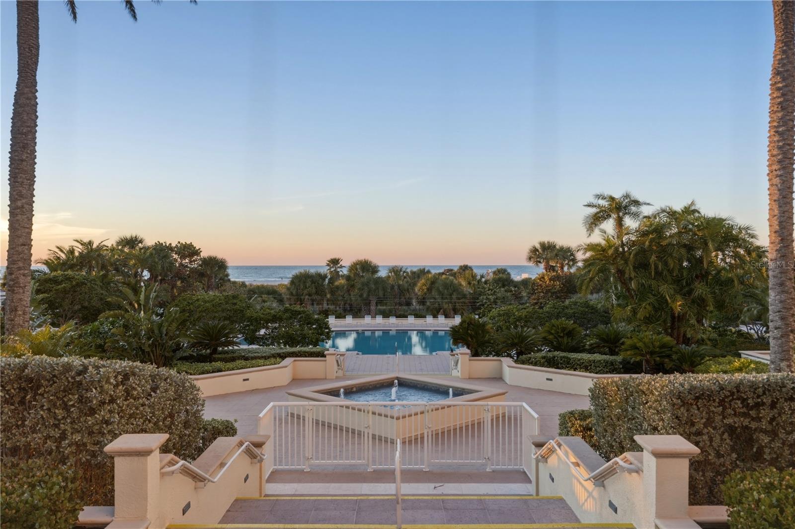 Listing photo id 42 for 1180 Gulf Boulevard 1805