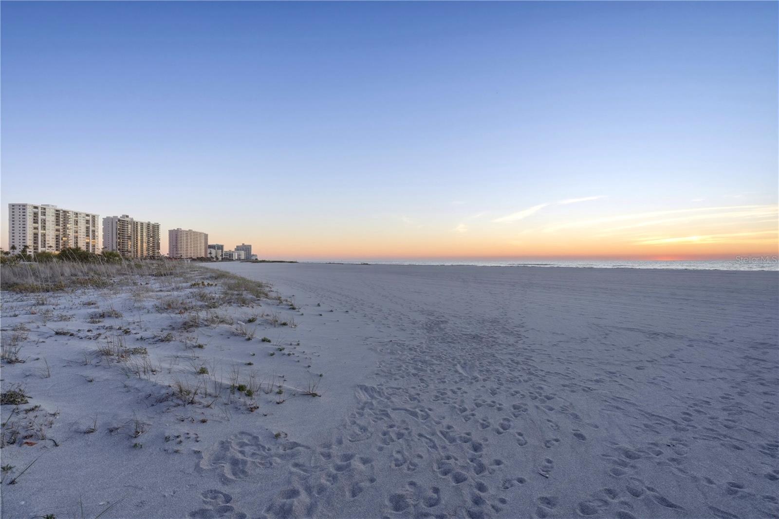 Listing photo id 47 for 1180 Gulf Boulevard 1805