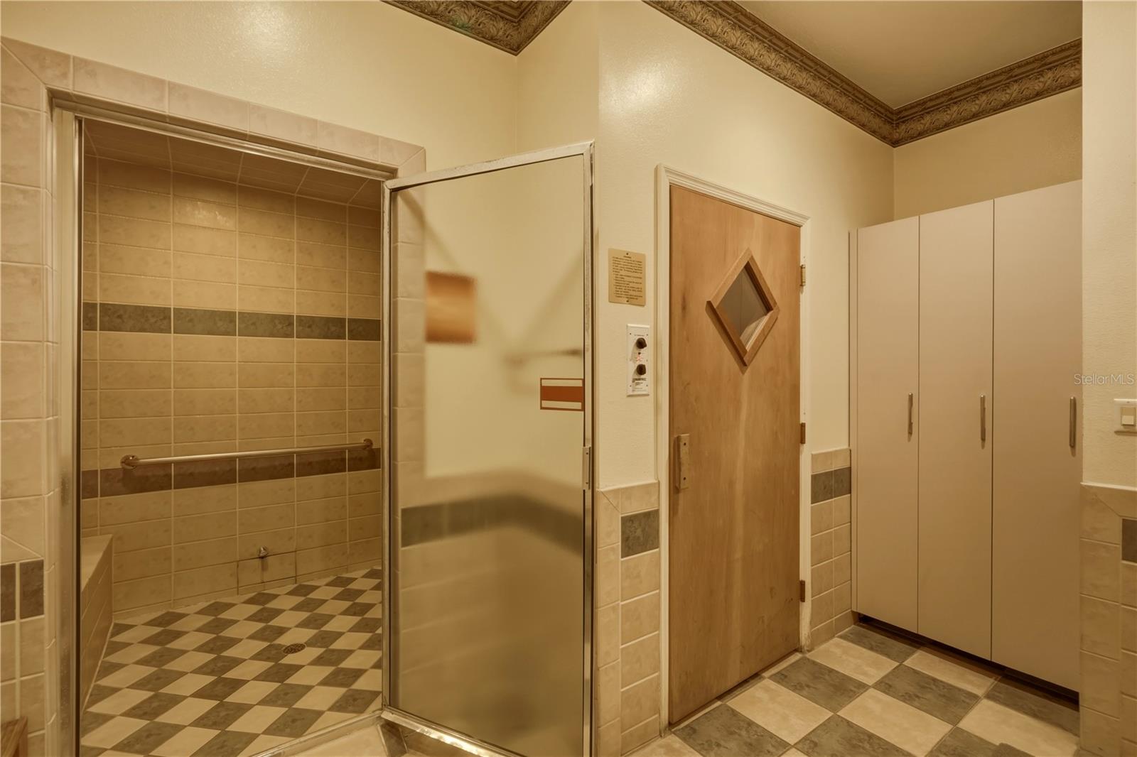 Listing photo id 61 for 1180 Gulf Boulevard 1805