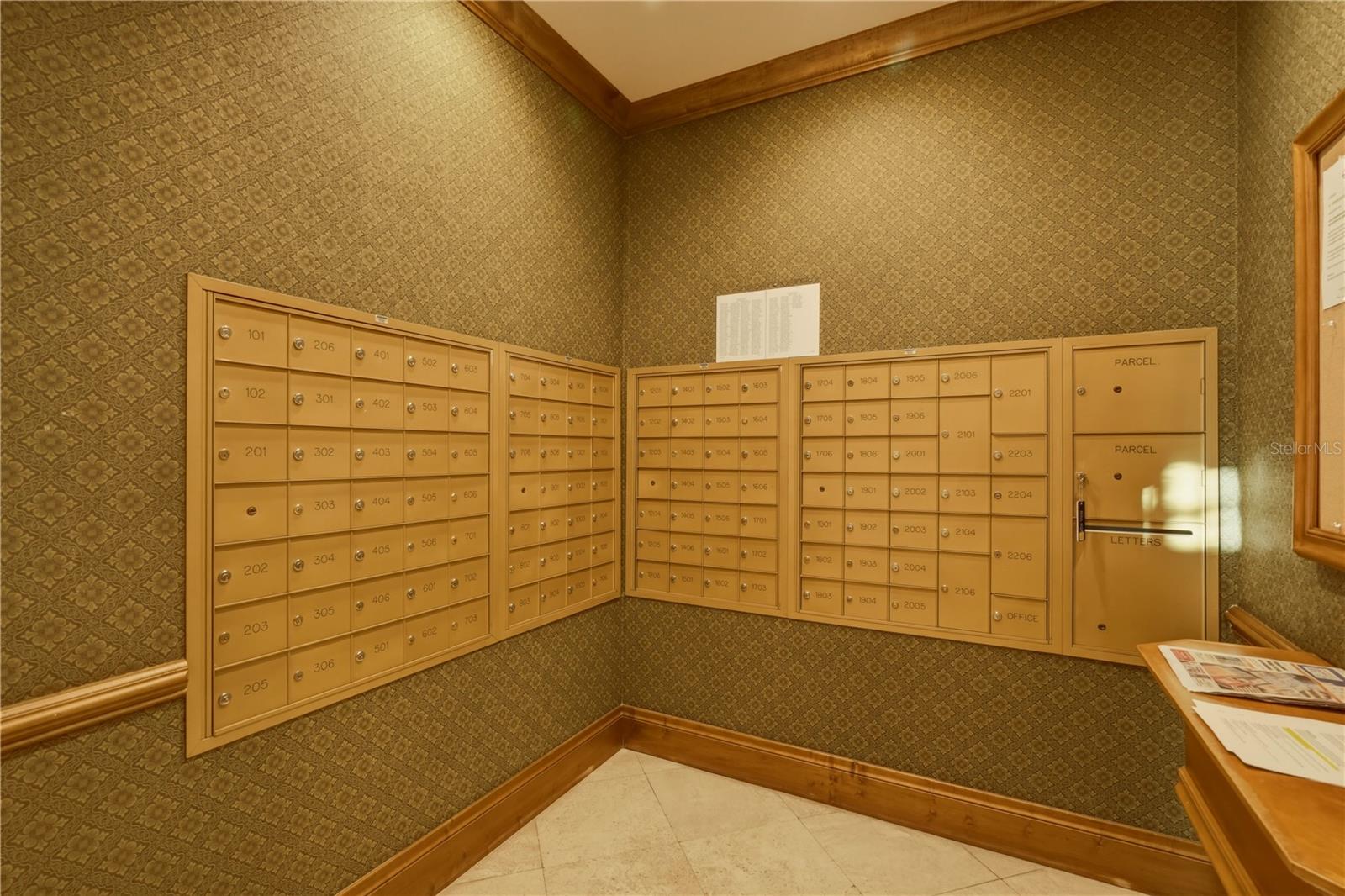 Listing photo id 64 for 1180 Gulf Boulevard 1805