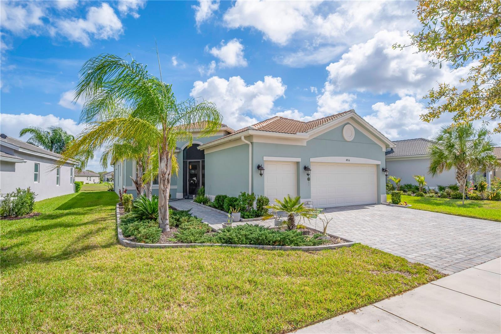 Details for 4916 Sevilla Shores Drive, WIMAUMA, FL 33598