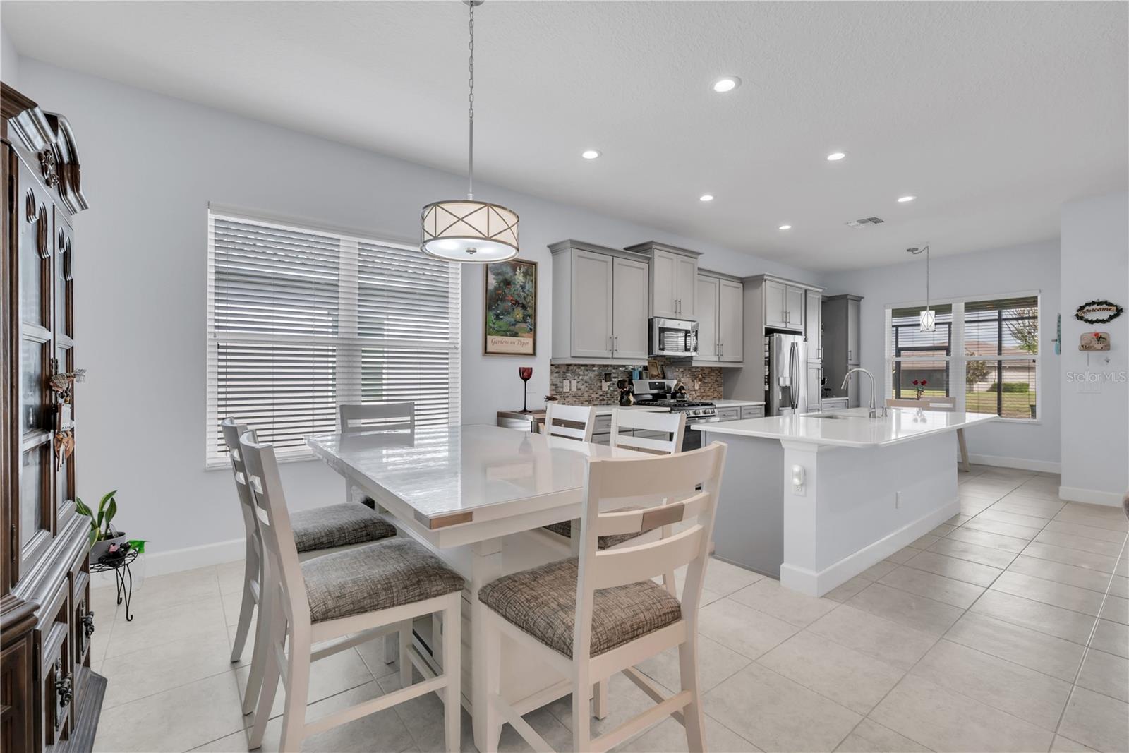 Image 10 of 51 For 4916 Sevilla Shores Drive