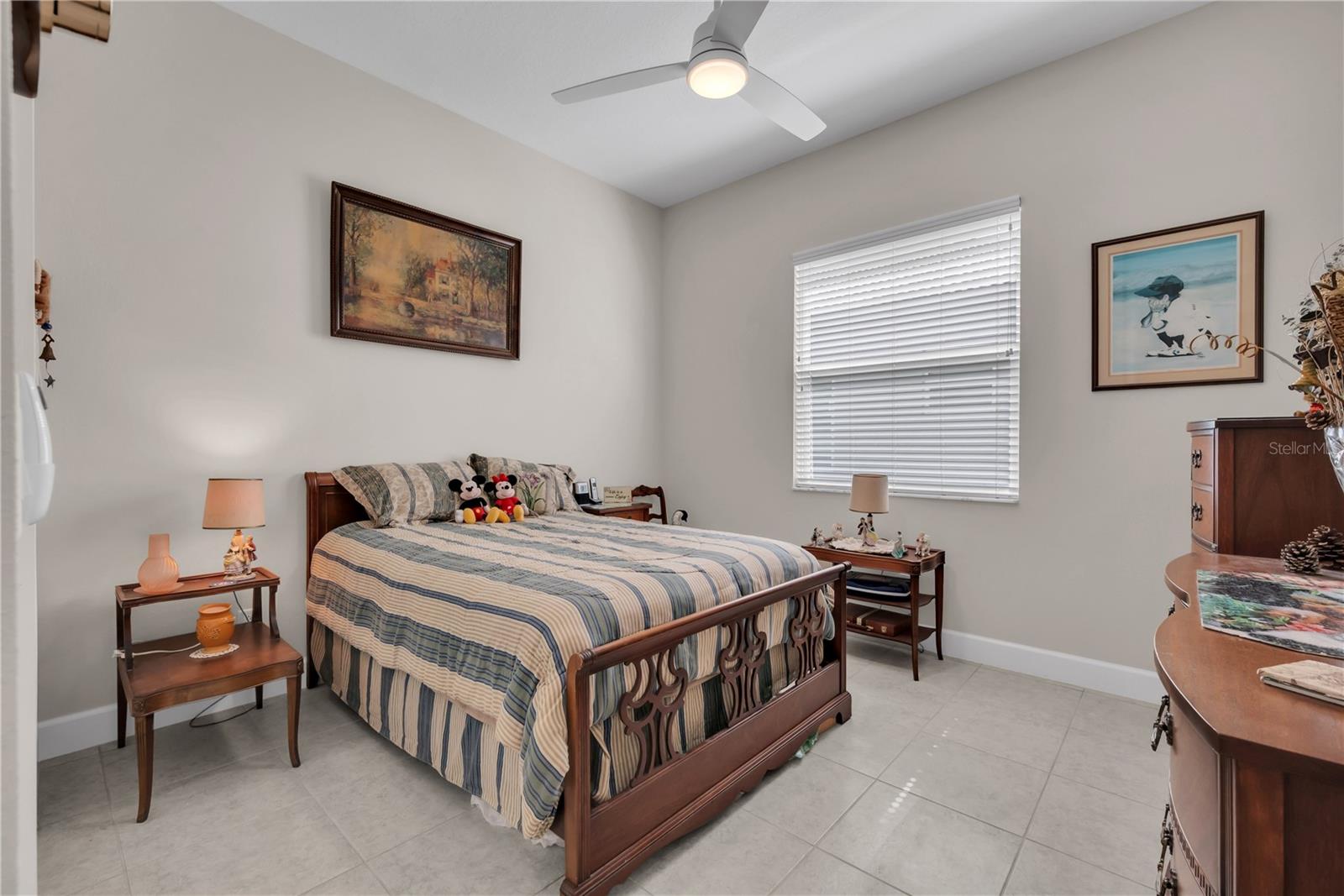 Image 22 of 51 For 4916 Sevilla Shores Drive