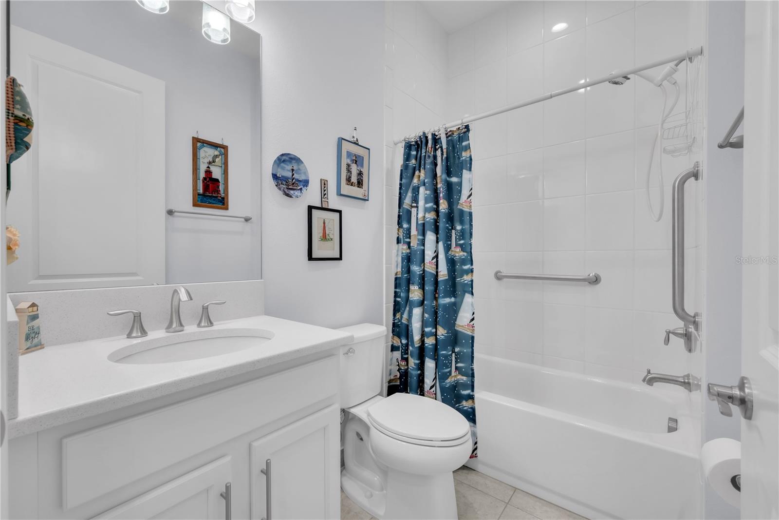 Image 23 of 51 For 4916 Sevilla Shores Drive