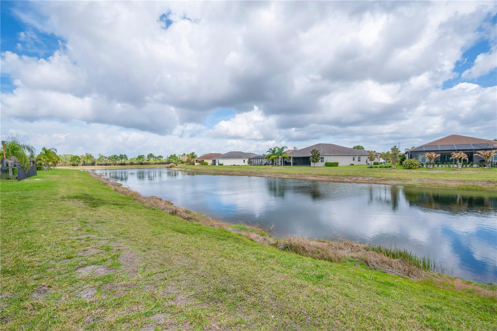 Image 31 of 51 For 4916 Sevilla Shores Drive