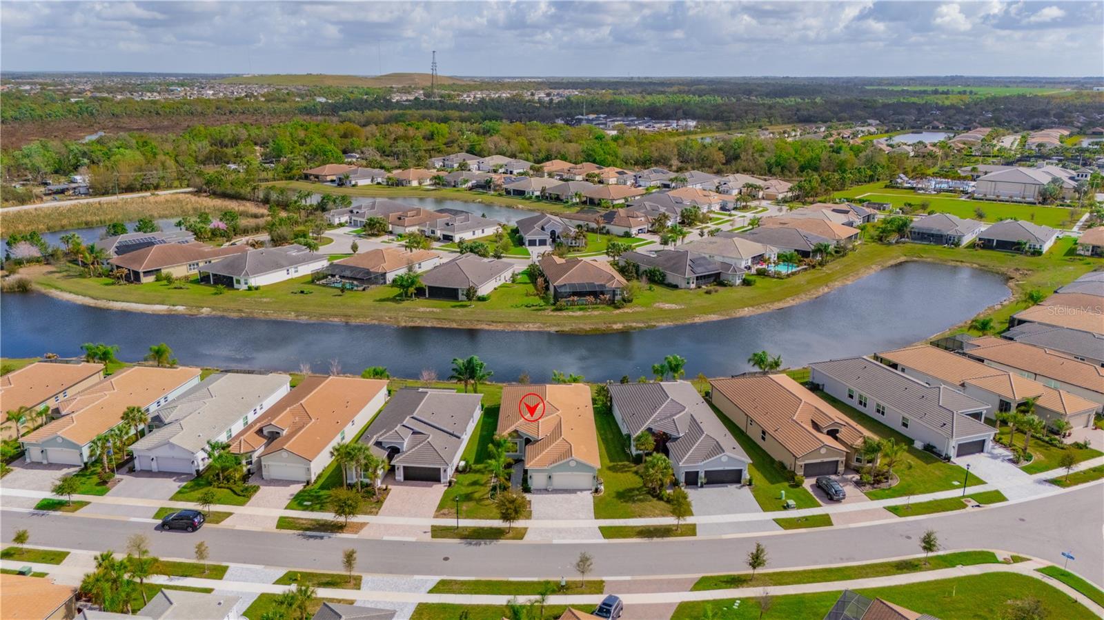 Image 33 of 51 For 4916 Sevilla Shores Drive