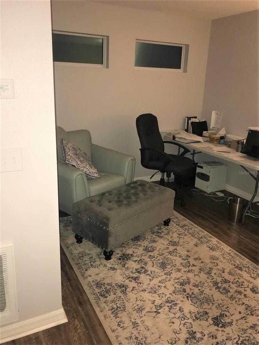 Image 2 of 12 For 6922 Frog Pocket Place