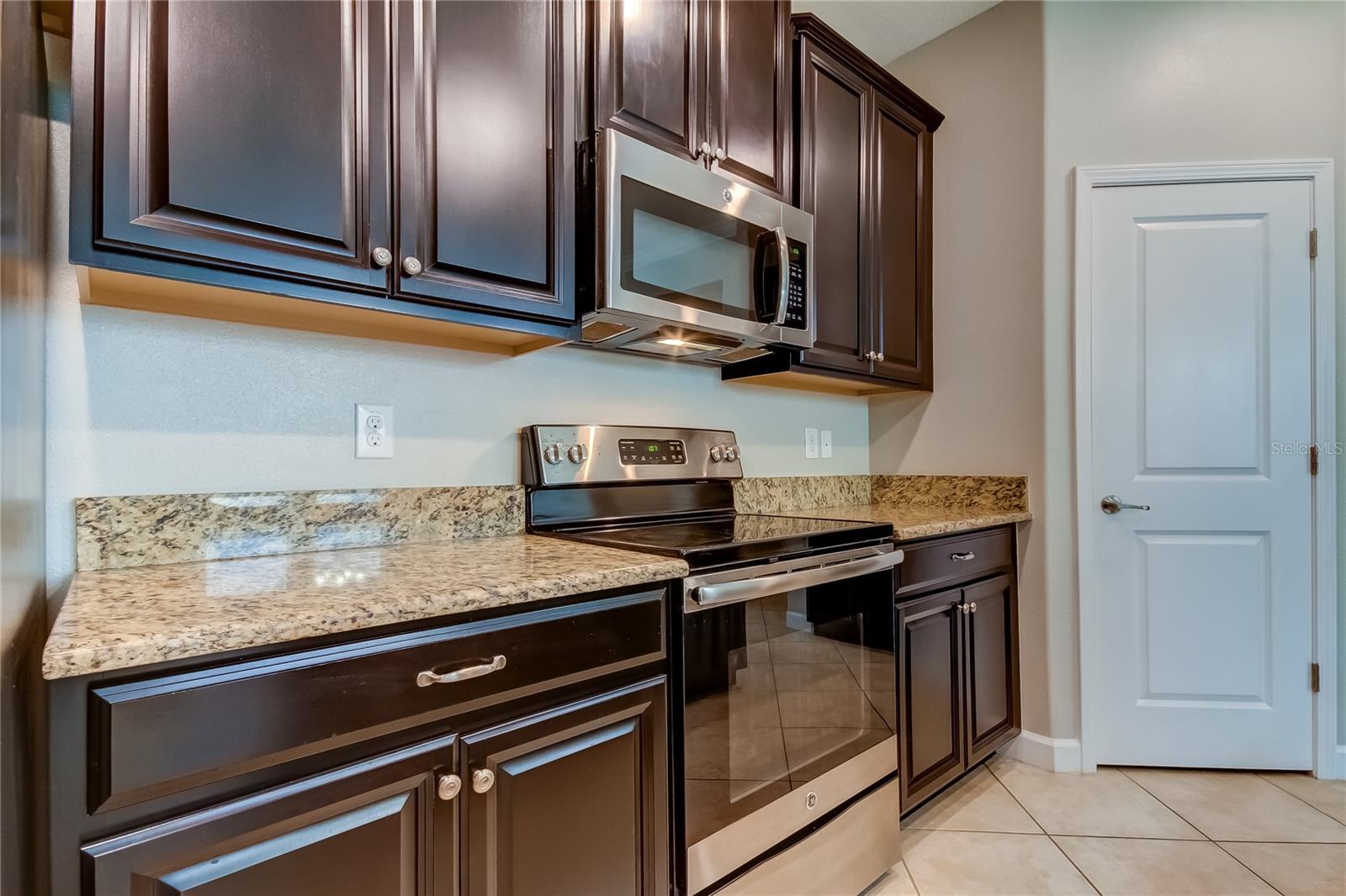 Image 5 of 21 For 11024 Little Blue Heron Drive