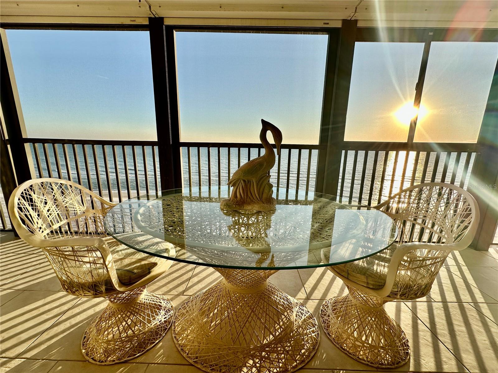 Image 2 of 91 For 15462 Gulf Boulevard 501