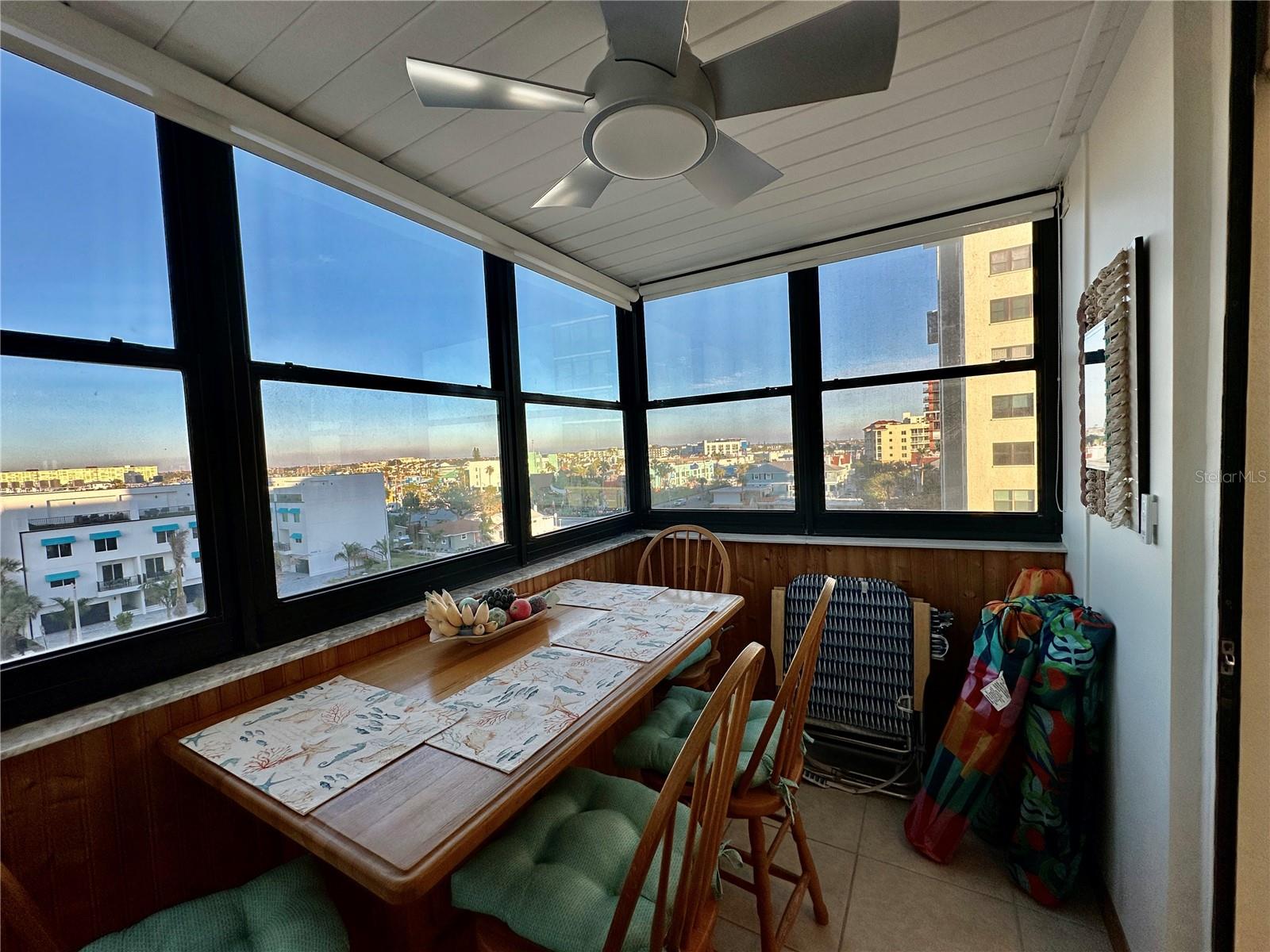 Image 58 of 91 For 15462 Gulf Boulevard 501