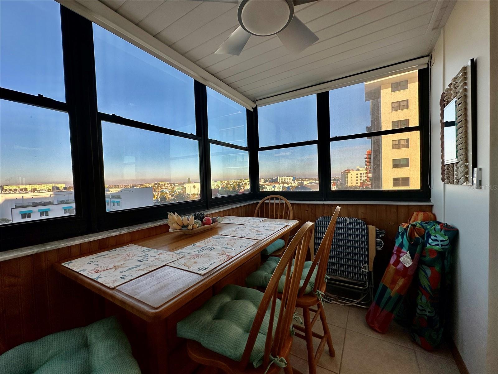 Image 59 of 91 For 15462 Gulf Boulevard 501