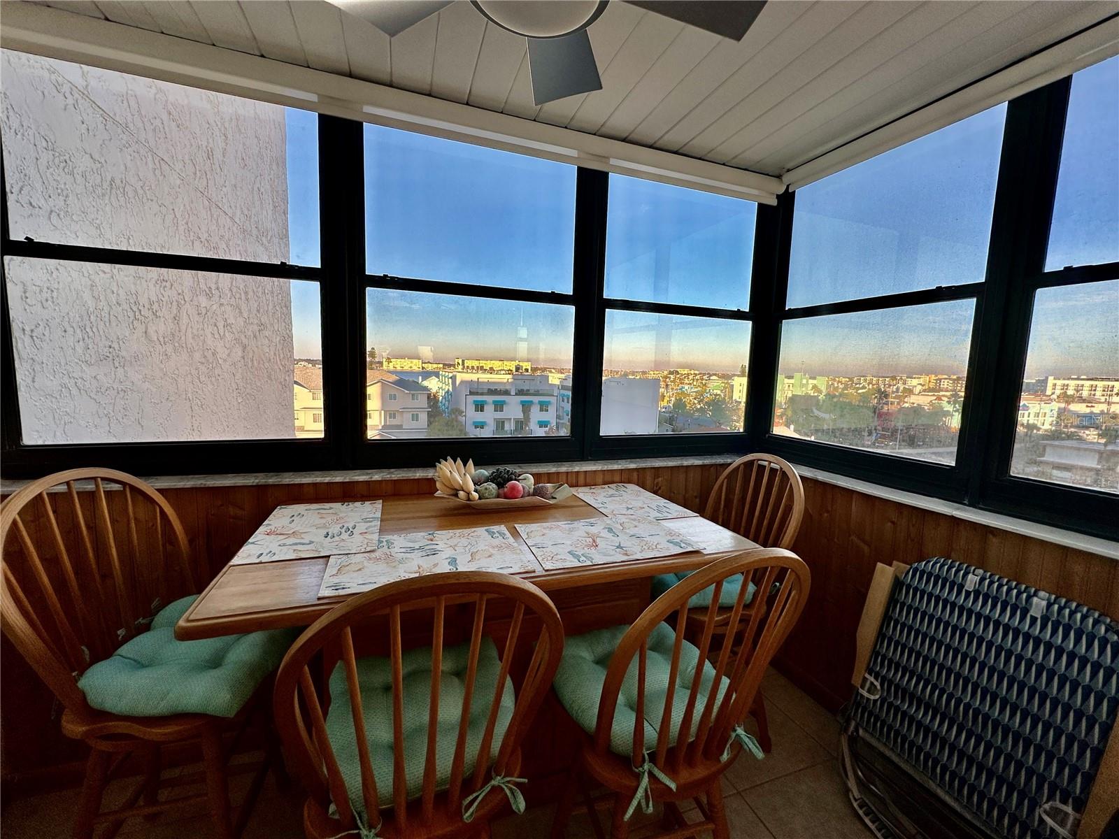 Image 60 of 91 For 15462 Gulf Boulevard 501