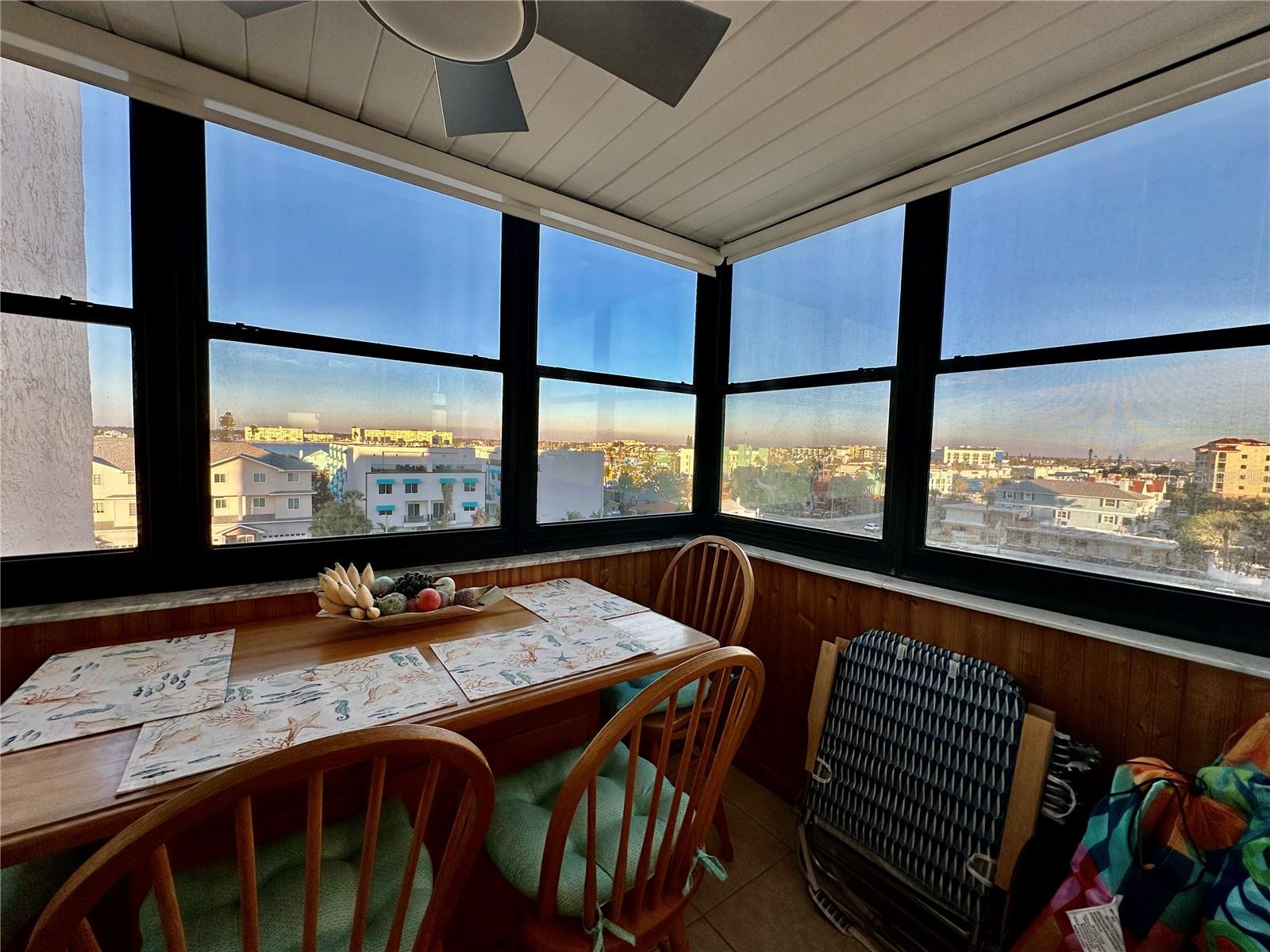 Image 61 of 91 For 15462 Gulf Boulevard 501