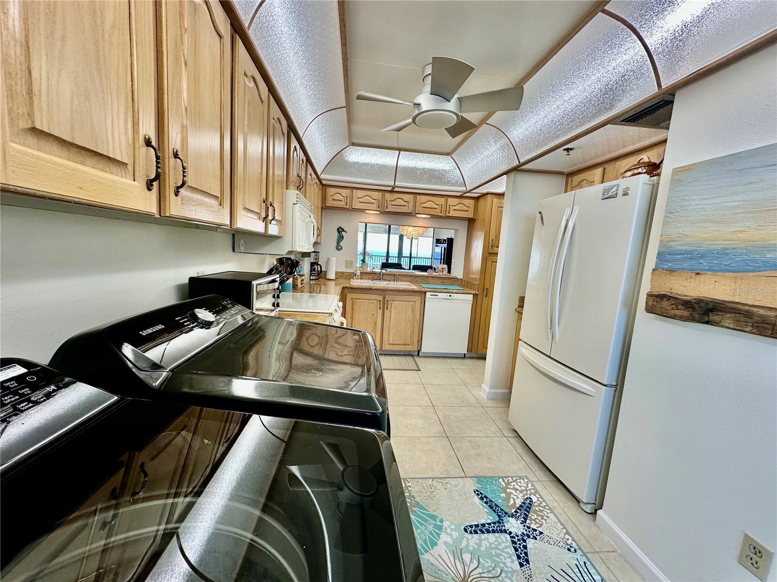 Image 64 of 91 For 15462 Gulf Boulevard 501