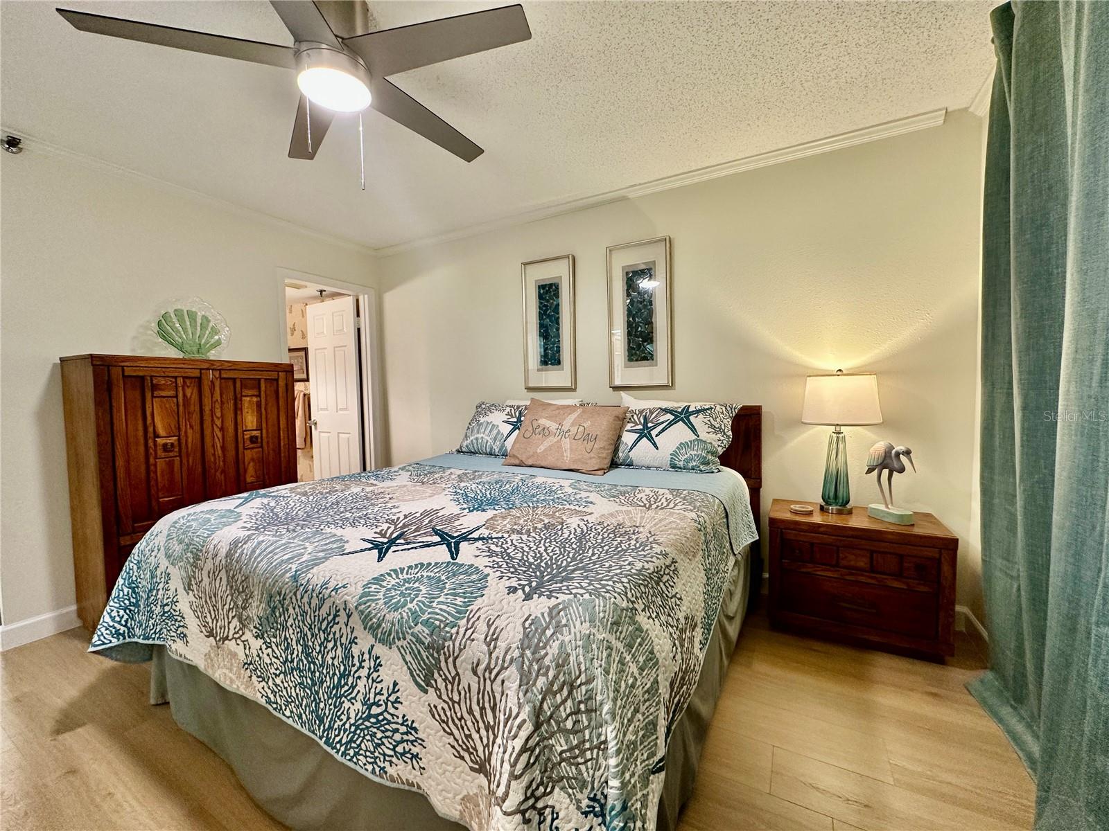 Image 70 of 91 For 15462 Gulf Boulevard 501