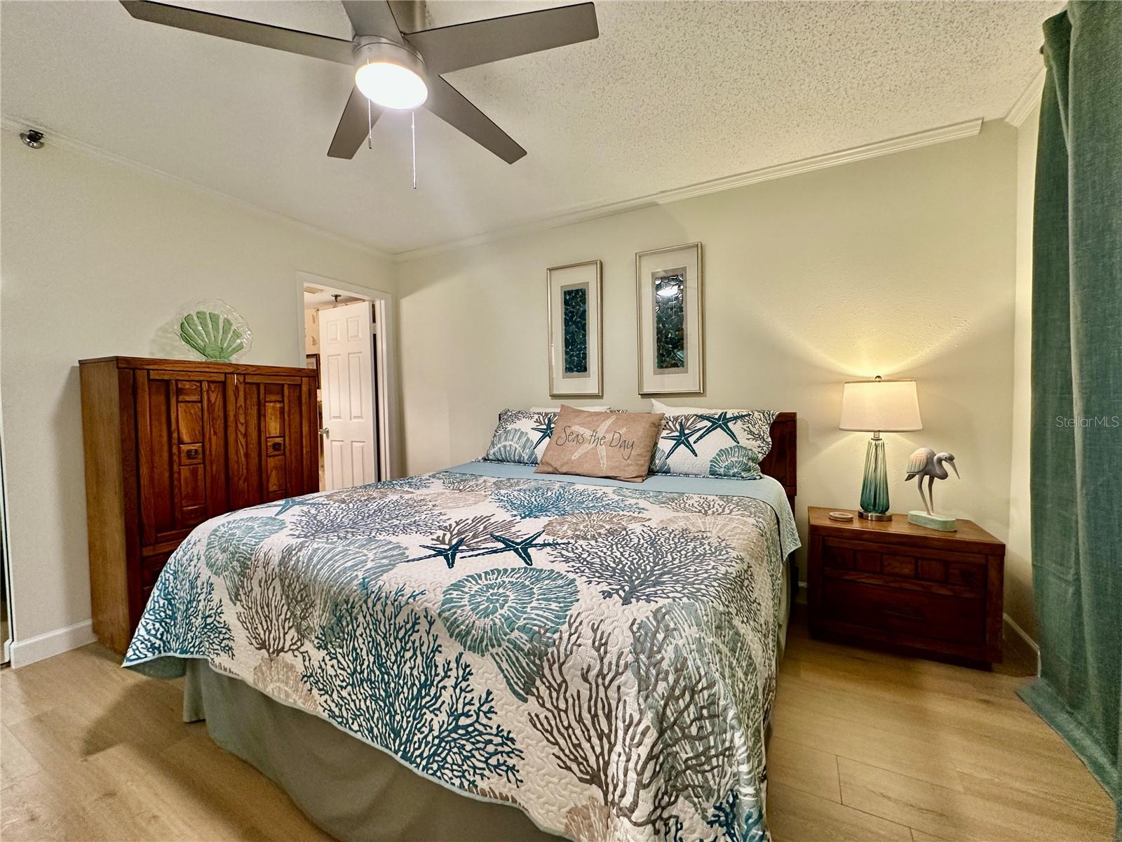 Image 71 of 91 For 15462 Gulf Boulevard 501