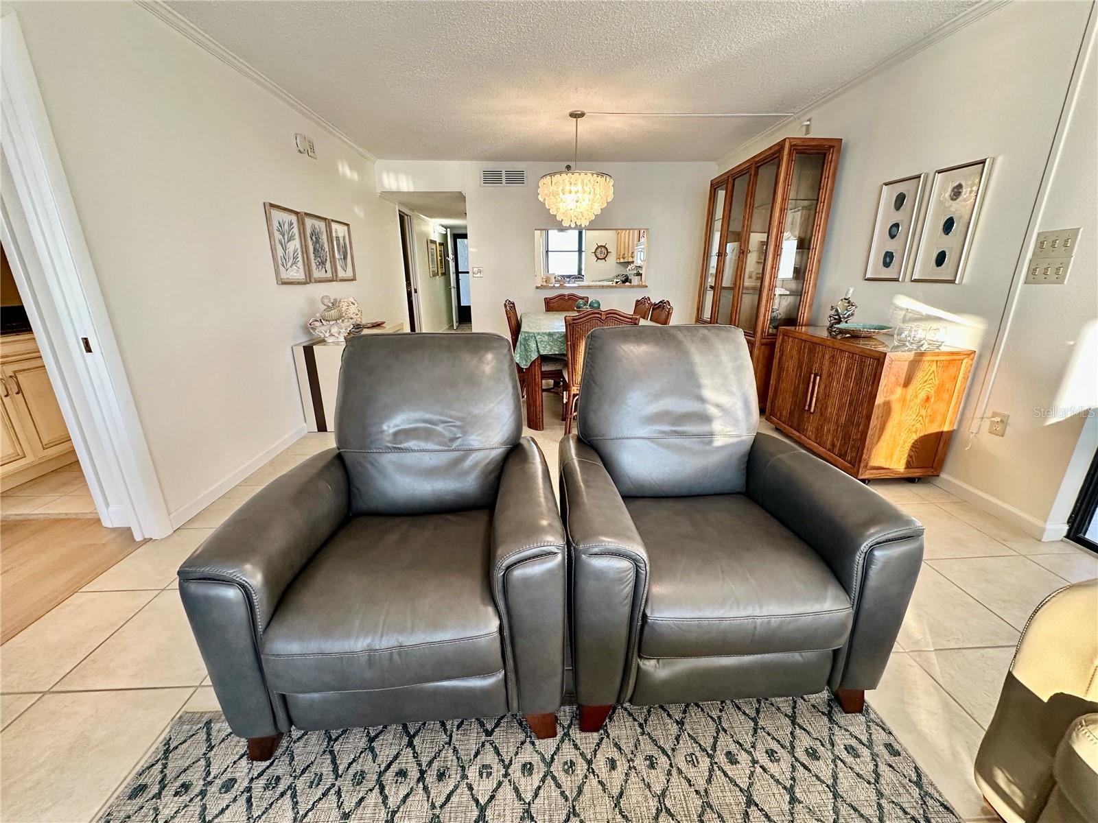 Image 8 of 91 For 15462 Gulf Boulevard 501