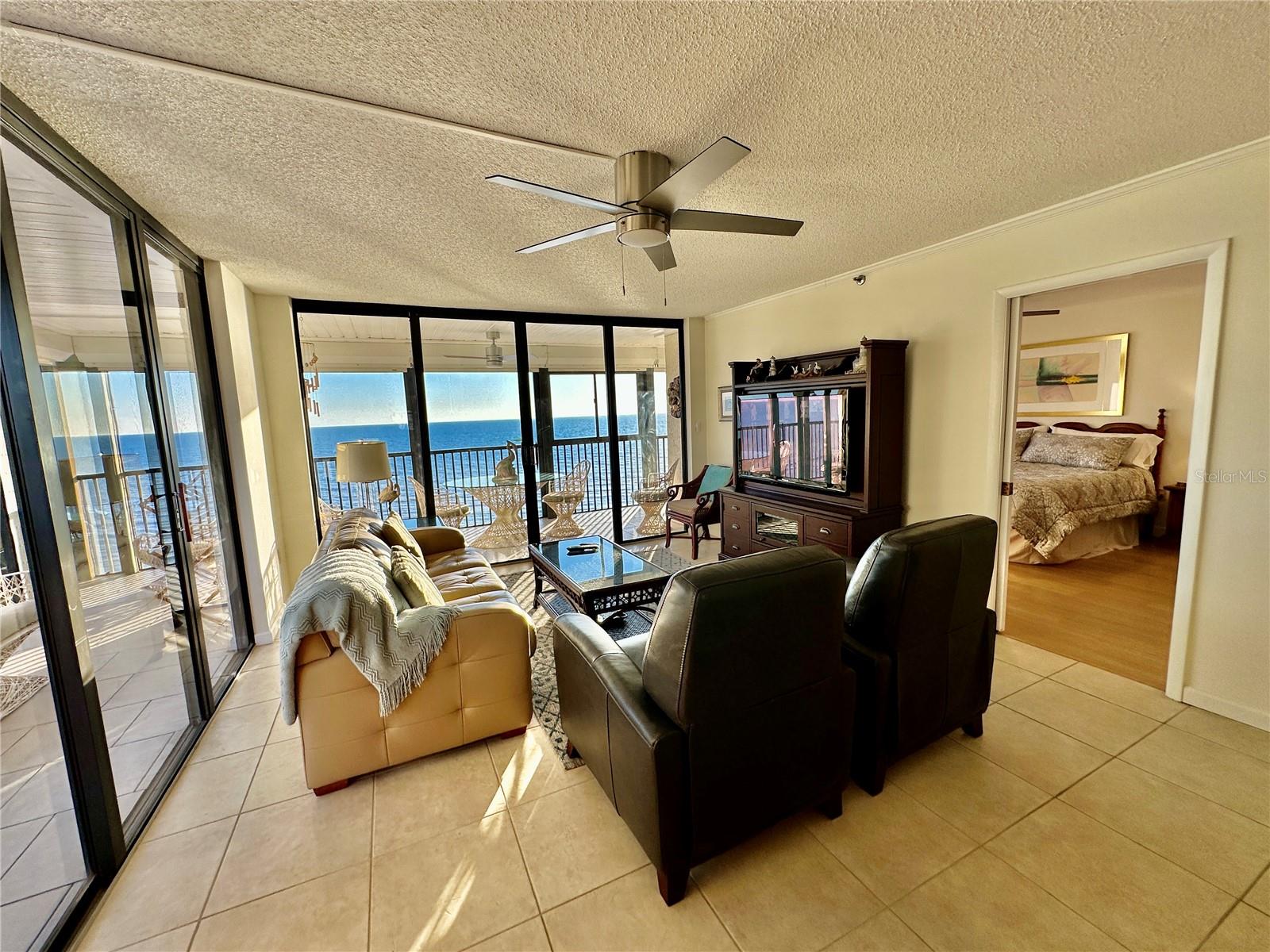 Image 85 of 91 For 15462 Gulf Boulevard 501