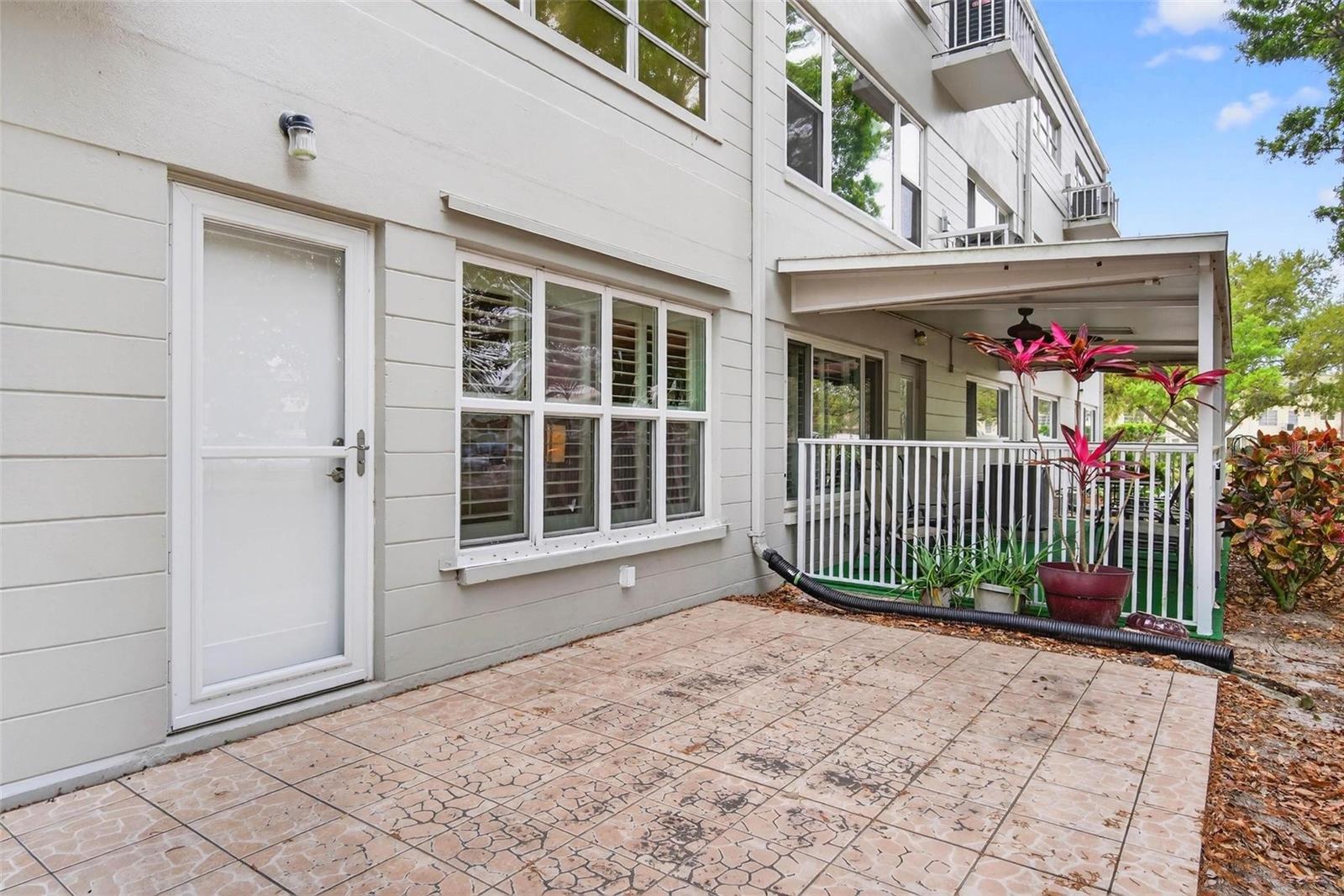 Image 12 of 69 For 2260 Costa Rican Drive 6