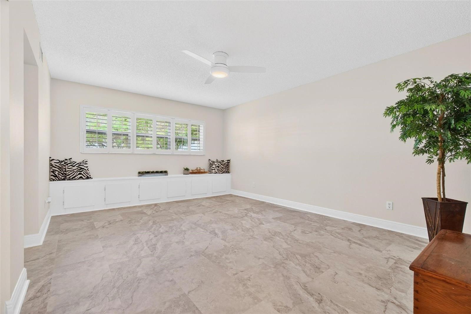 Image 13 of 69 For 2260 Costa Rican Drive 6