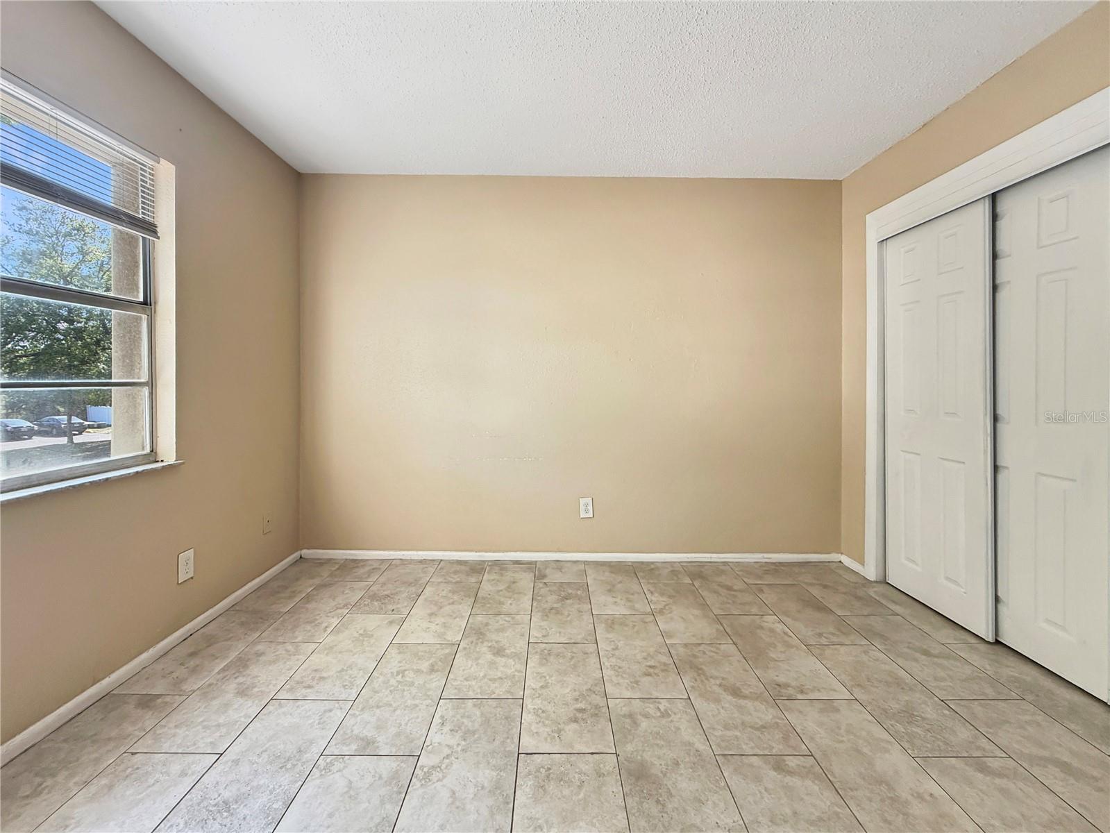 Image 22 of 41 For 7210 Manhattan Avenue 2524