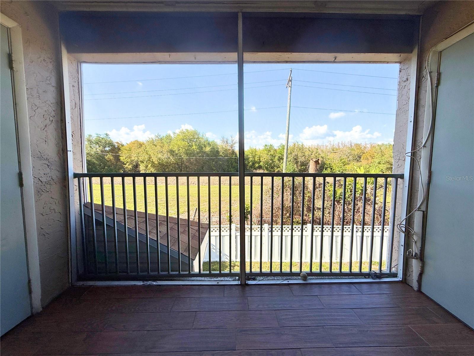 Image 37 of 41 For 7210 Manhattan Avenue 2524