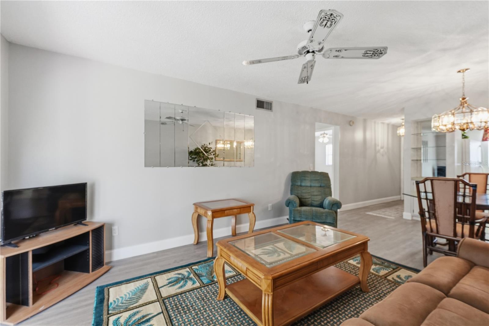 Image 21 of 28 For 2750 Bay Drive 14e