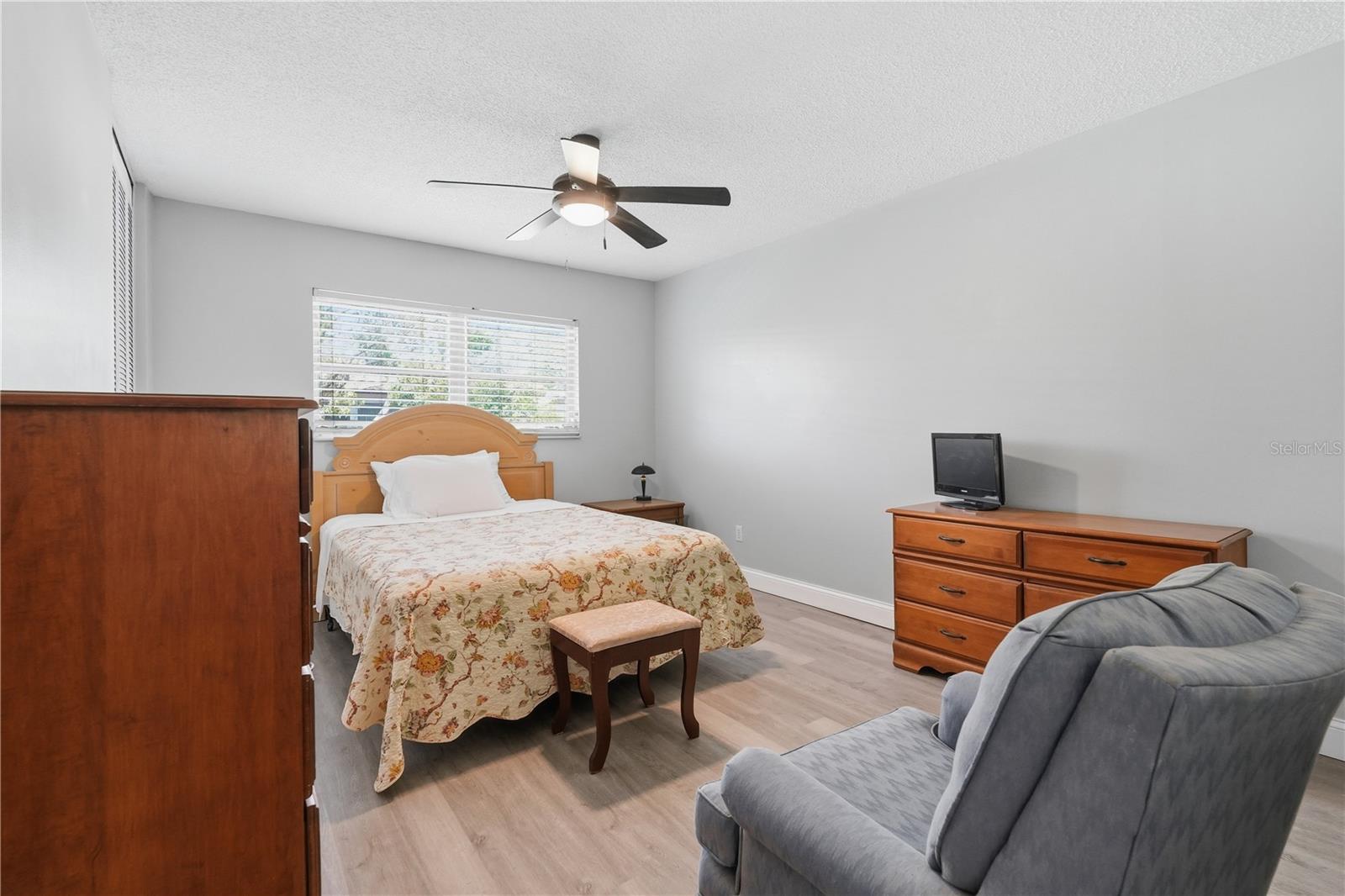 Image 24 of 28 For 2750 Bay Drive 14e