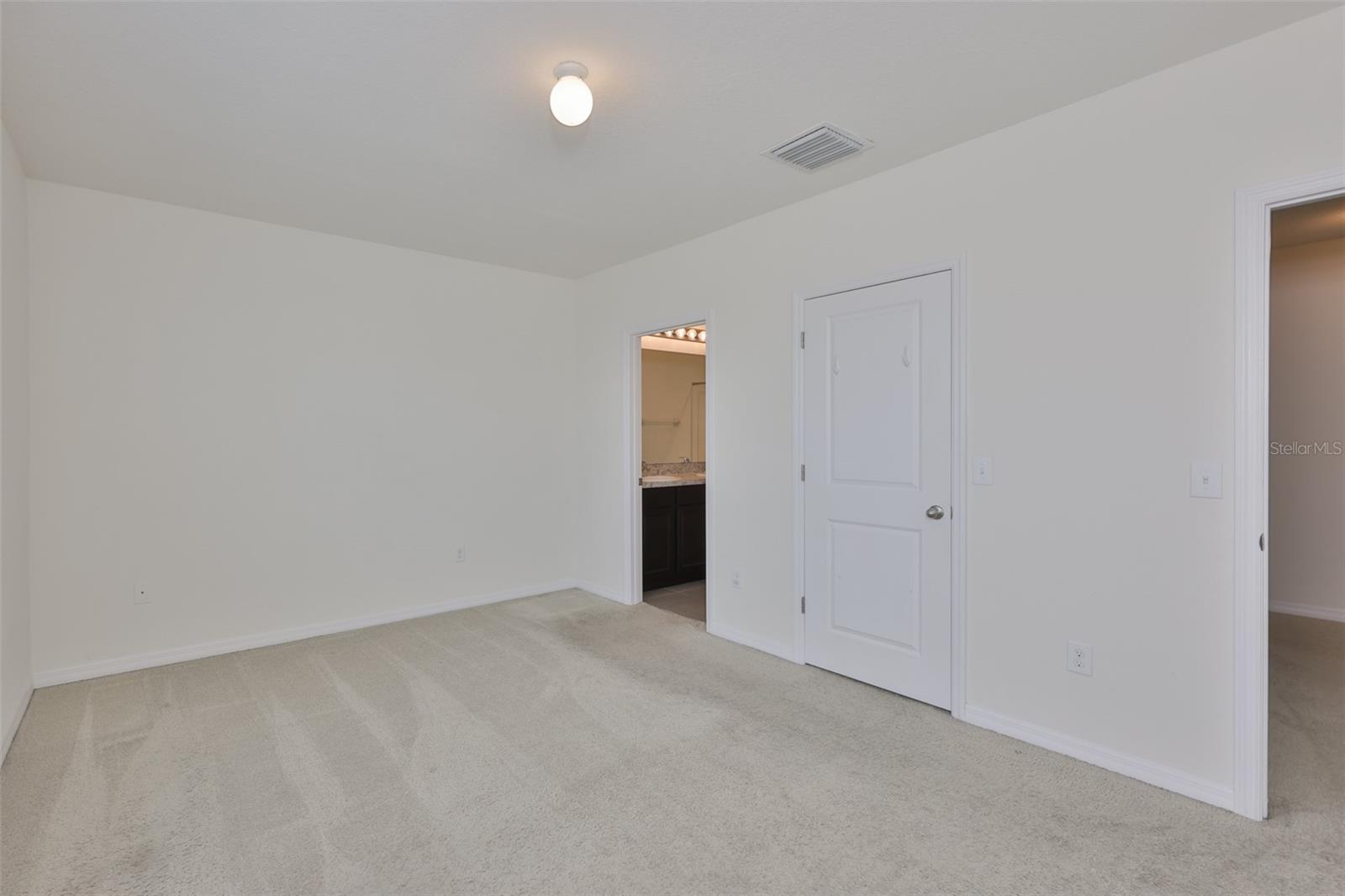 Image 25 of 41 For 8969 Indigo Trail Loop