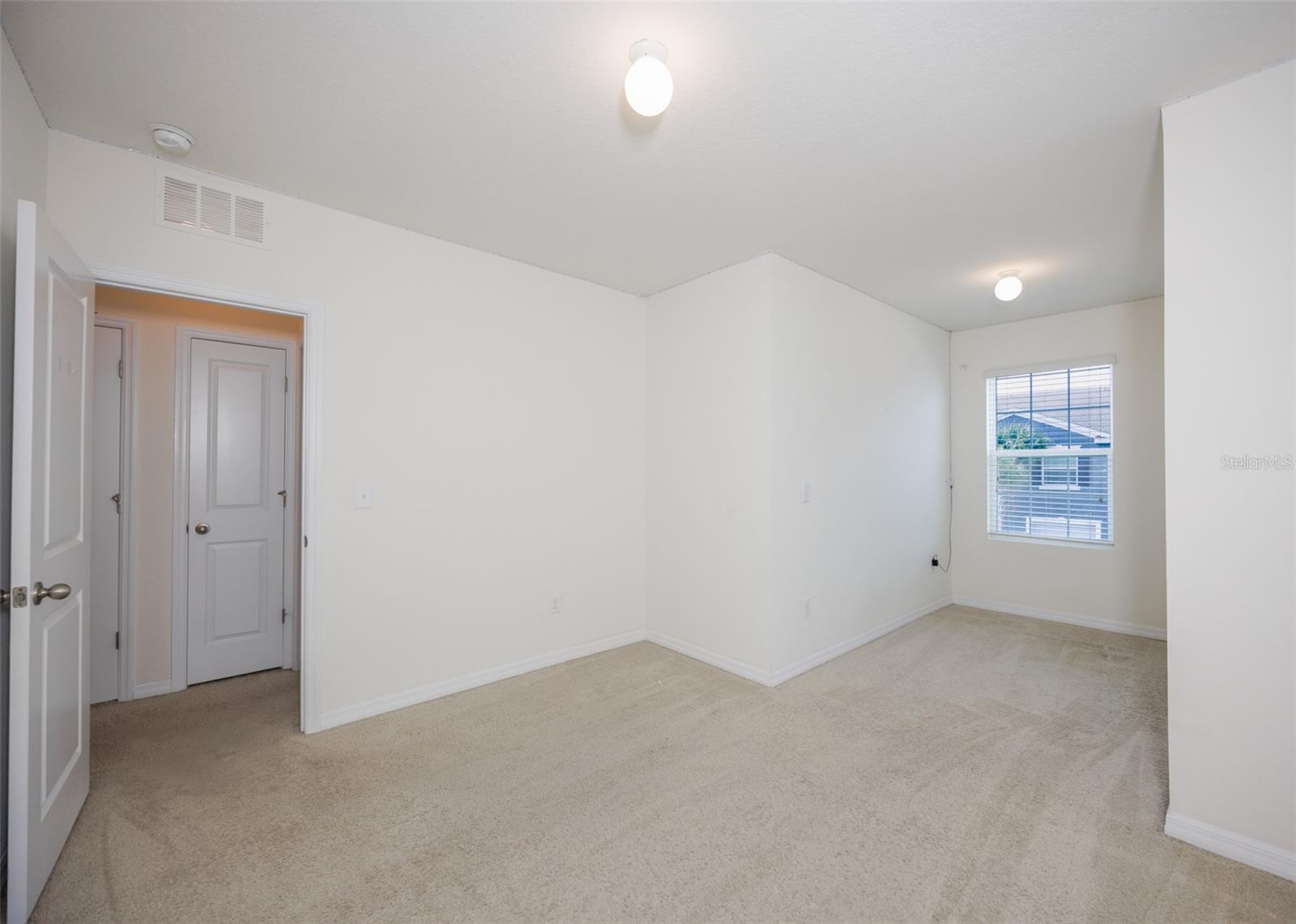 Image 32 of 41 For 8969 Indigo Trail Loop