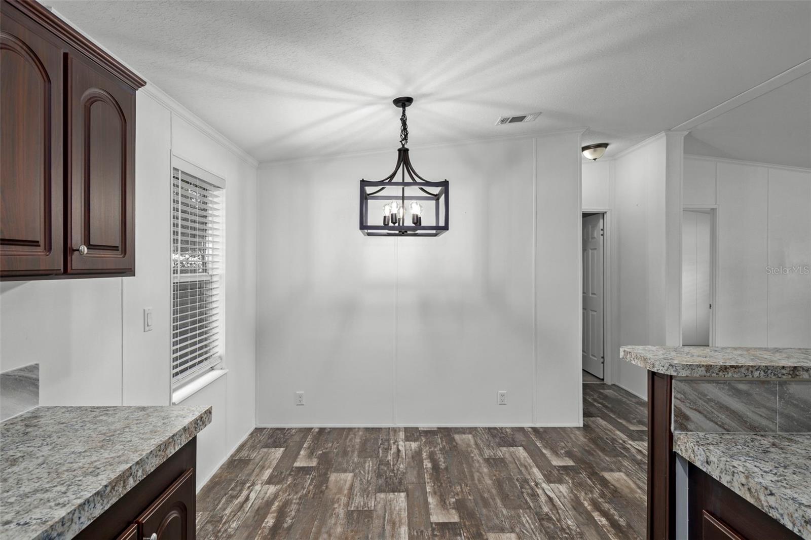 Image 11 of 37 For 5920 Whisper Point