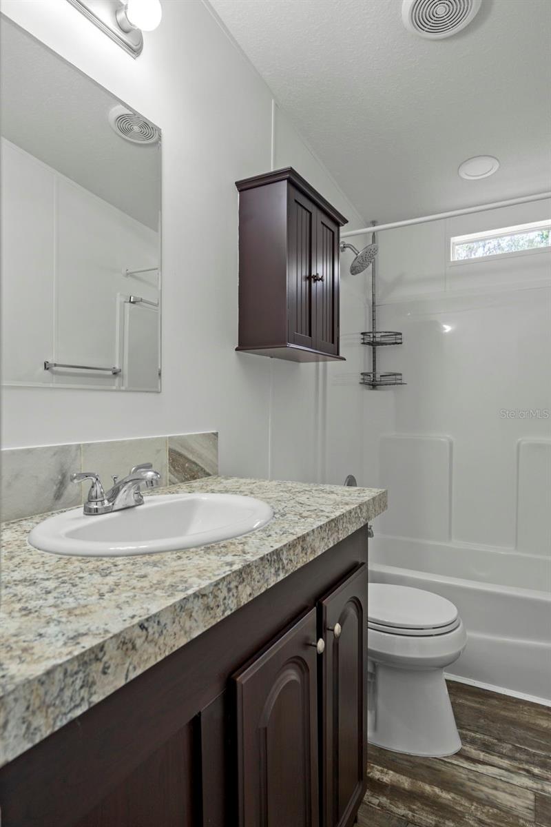 Image 18 of 37 For 5920 Whisper Point