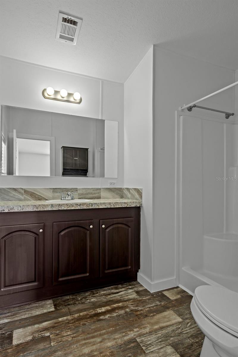 Image 30 of 37 For 5920 Whisper Point