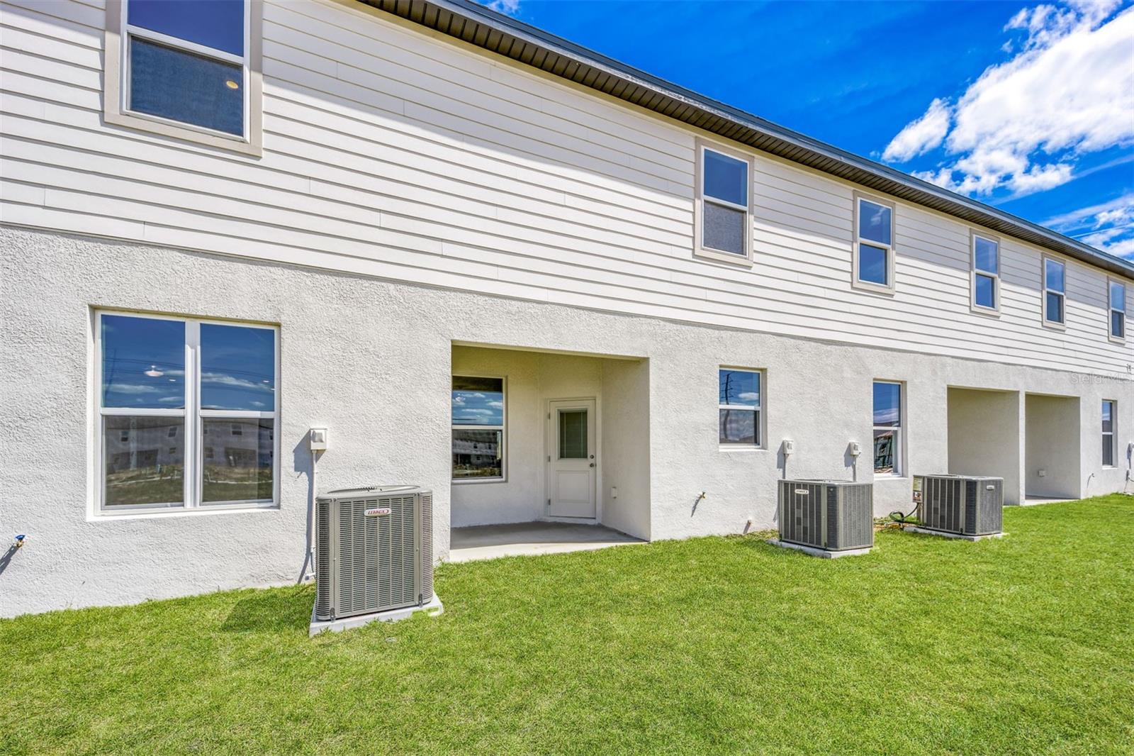 Image 16 of 16 For 690 Poppy Lane