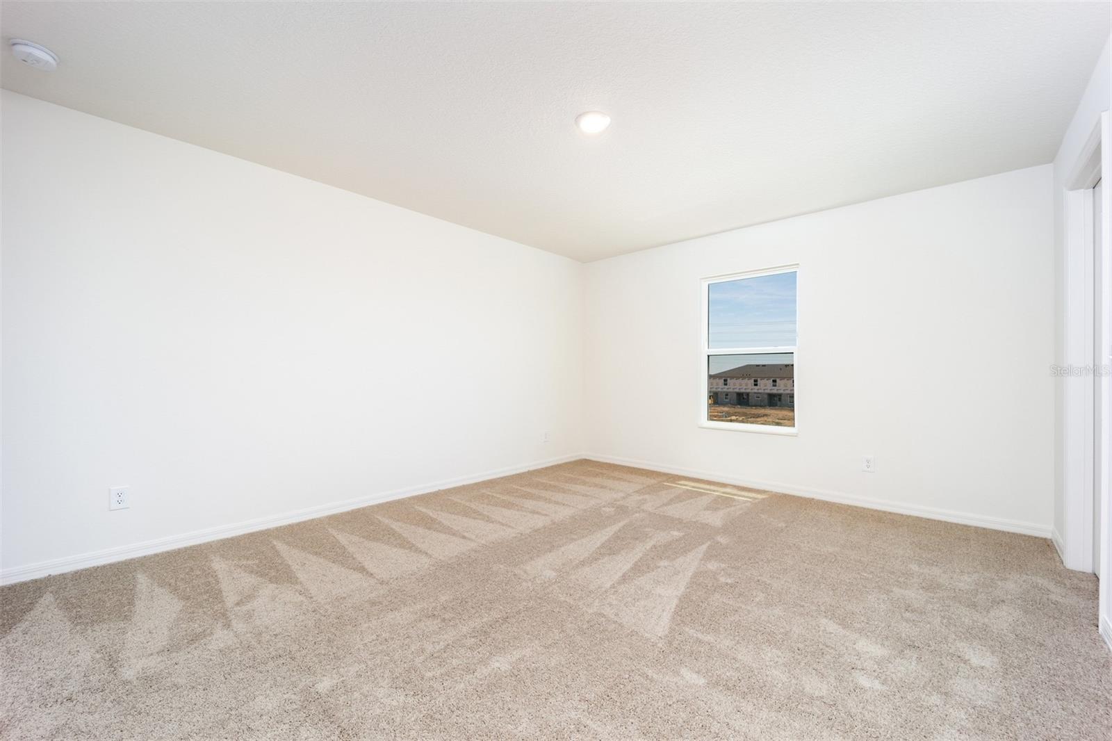 Image 9 of 16 For 690 Poppy Lane