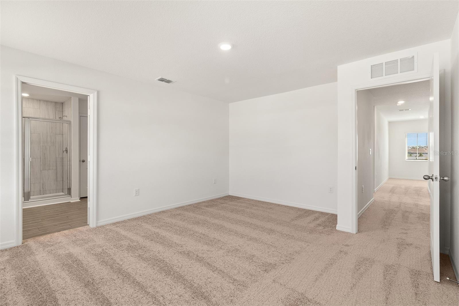 Image 15 of 25 For 1790 White Elephant Loop