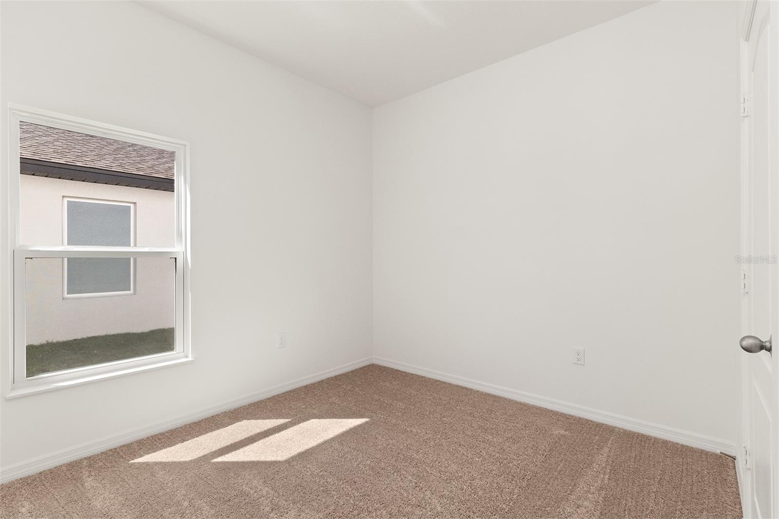 Image 22 of 25 For 1790 White Elephant Loop