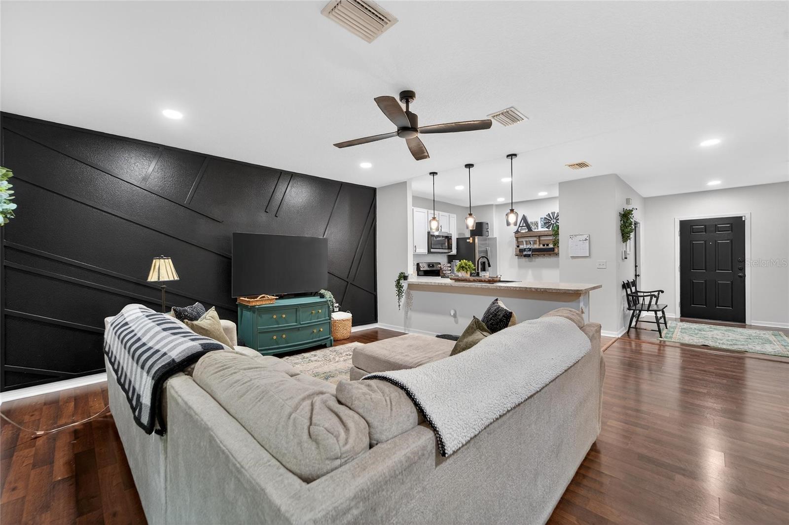 Image 15 of 90 For 9824 Hound Chase Drive